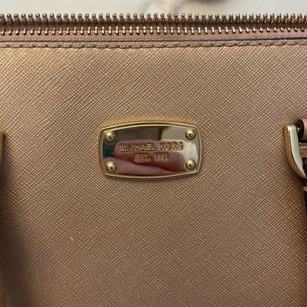 Michael Kors Cindy Leather Dome Satchel - Picture 2 of 7